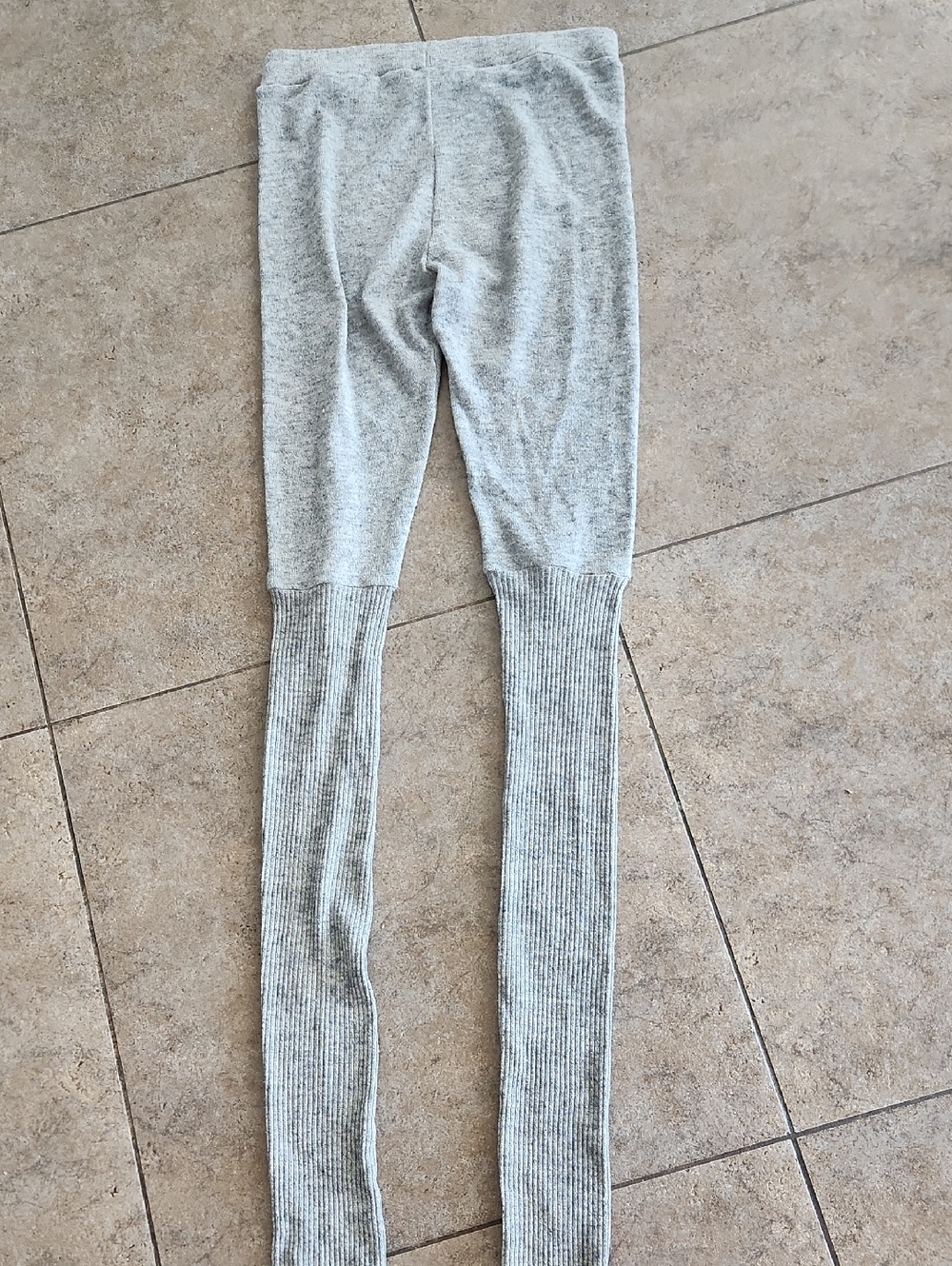 Free People...Gray Ribbed Knit Leggings - Picture 4 of 12